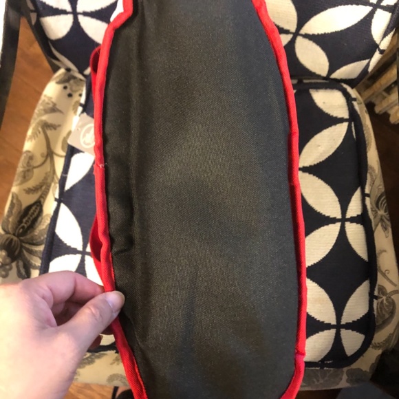 NWT Disney Termo bag with zipper - Picture 4 of 6